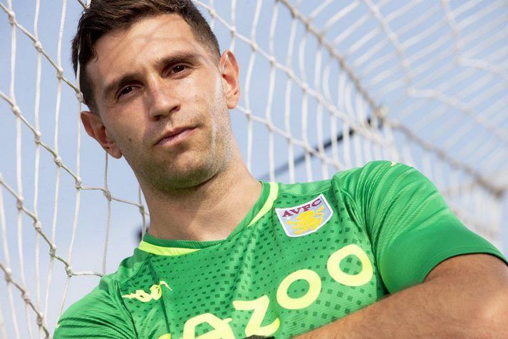 Emiliano Martinez er nýr markvörður Aston Villa.