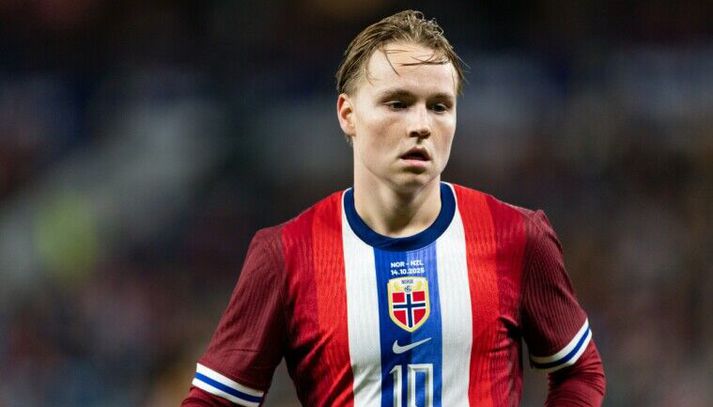 Norski landsliðsmaðurinn Andreas Schjelderup viðurkenndi brotið og býst við því að vera dæmdur fyrir að dreifa kynferðislegu myndefni af ólögráða einstaklingi.