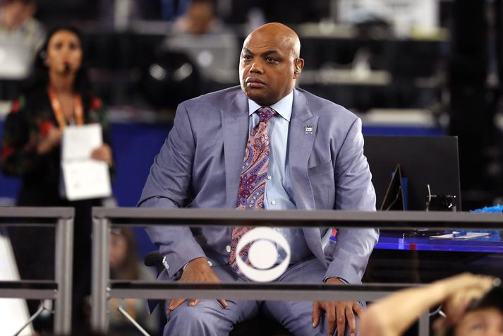 Charles Barkley er mjög farsæll sjónvarpsmaður enda með sterkar skoðanir og þá getur hann líka tekið gríni.