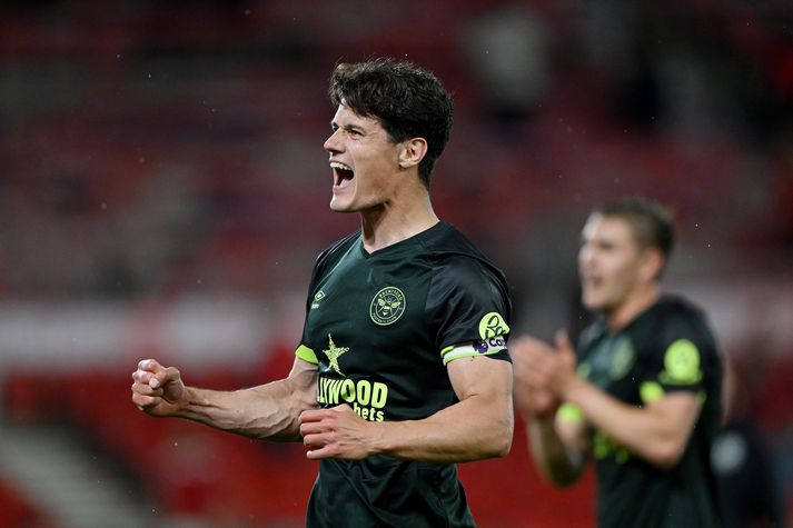 Christian Norgaard er fyrirliði Brentford en velur nú á milli annarra Lundúnaliða.