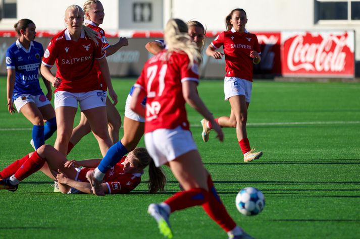 Valskonur náðu ekki að landa sigri í kvöld og voru svekktar með úrslitin á móti einu neðsta liði deildarinnar.