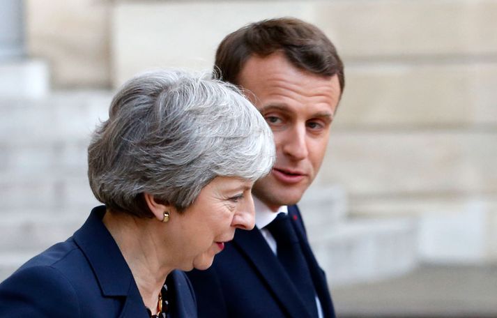 Theresa May ásamt Emanuel Macron, forseta Frakklands, í París í gær þar sem þau funduðu vegna Brexit.