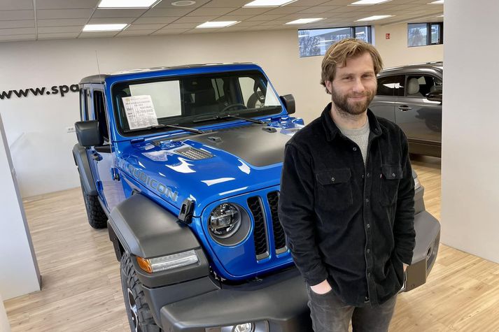 Óskar Örn Hauksson starfar sem bílasali. Hann er ekki enn búinn að ákveða sitt næsta skref á ferlinum.