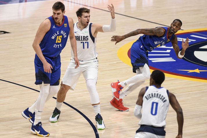 Nikola Jokic og Luka Doncic skoruðu 38 stig hvor í leik Denver Nuggets og Dallas Mavericks.