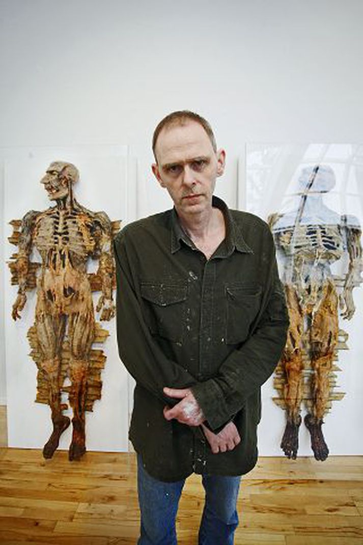Kjartan Ólason við verk sín.