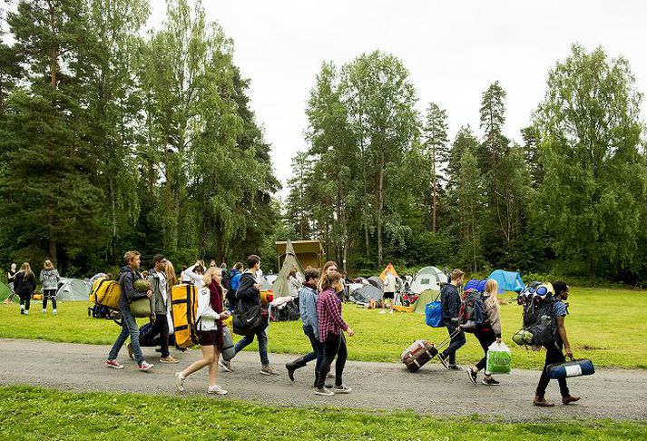 Hópur ungmenna kom til Úteyjar í gær og verður þar um helgina á ungliðamóti norska Verkamannaflokksins.