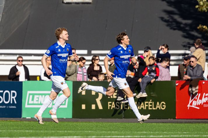 Kyle og Þorri fagna seinna marki Fram.
