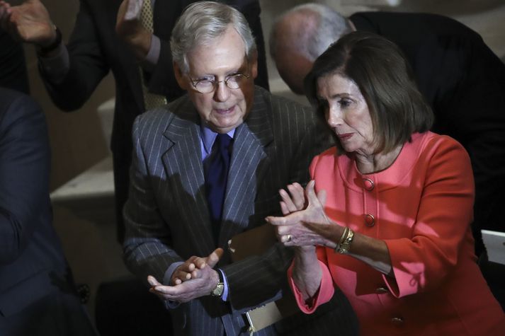 Mitch McConnell og Nancy Pelosi.