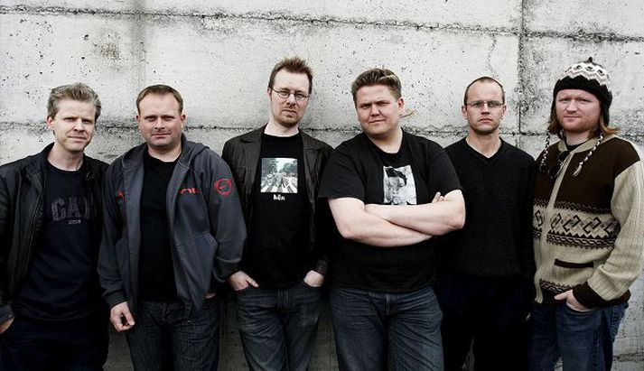 Hljómsveitin Dúndurfréttir spilar lög Zeppelin 22. júní, nákvæmlega fjörutíu árum eftir að sveitin spilaði í Laugardalshöll. Fréttablaðið/Anton