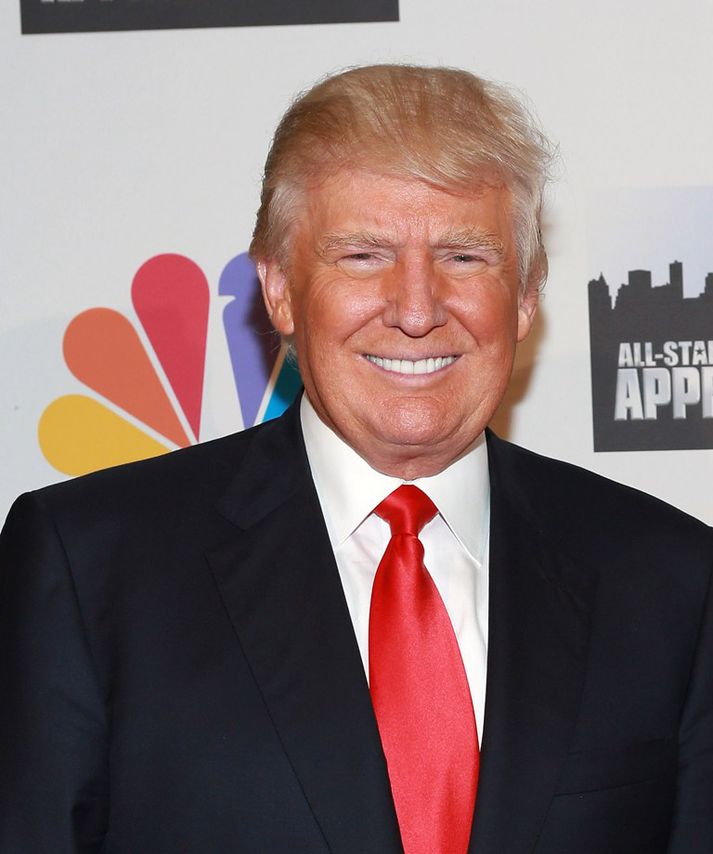 Donald Trump er sakaður um að blekkja nemendur háskóla í hans eigu.