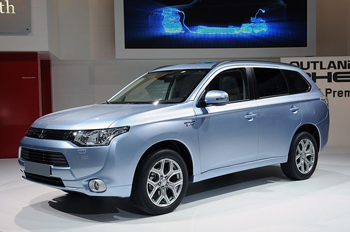 Mitsubishi Outlander PHEV tvíorkubíll.