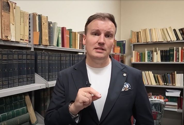 Mikhail Zvinchuk er stofnandi einnar stærstu og áhrifamestu herbloggarasíðu Rússlands.