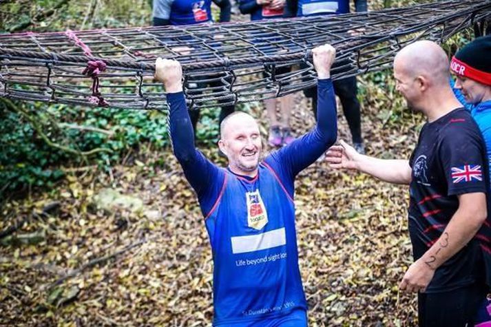 Mark er mikill útivistarmaður og þrefaldur heimsmethafi.