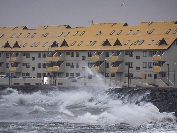 Von er á vonskuveðri í nótt.