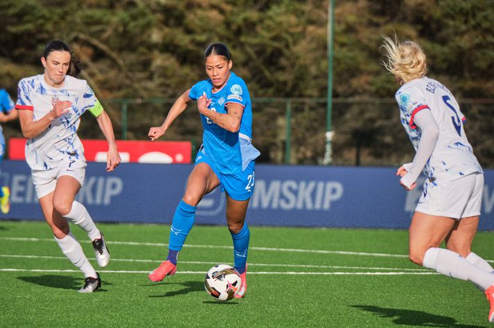 Sveindís Jane Jónsdóttir skoraði mark Íslands.