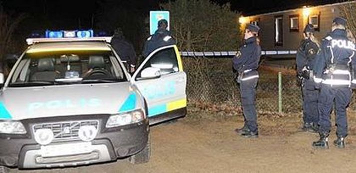 Þrír eru látnir eftir árás í bænum Södertalje.