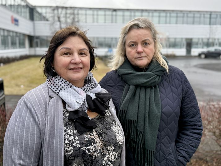 Svitlana Pukhova og Oksana Shabatura hafa búið mislengi á Íslandi en eru báðar altalandi á íslensku og vinna báðar við að kenna löndum sínum íslensku.