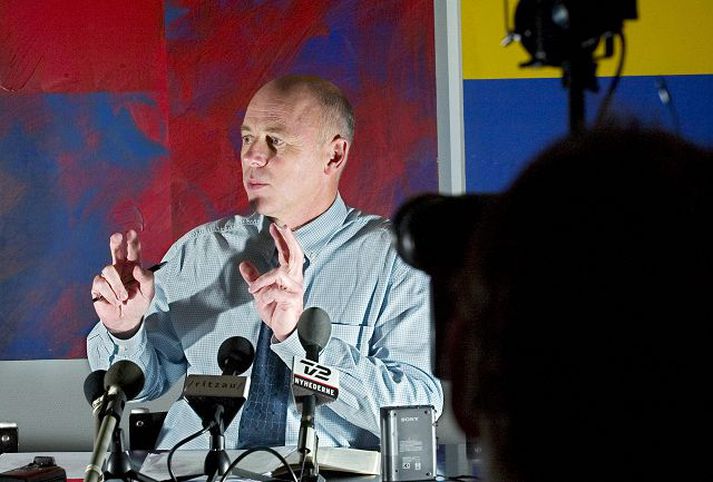 Sten Skovgaard Larsen, fulltrúi lögreglunnar í Glostrup, upplýsir blaðamenn um handtökurnar.