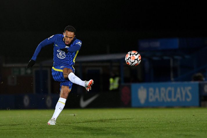 Þrátt fyrir að vera orðinn 26 ára leikur Lewis Baker með U-23 ára liði Chelsea um þessar mundir.