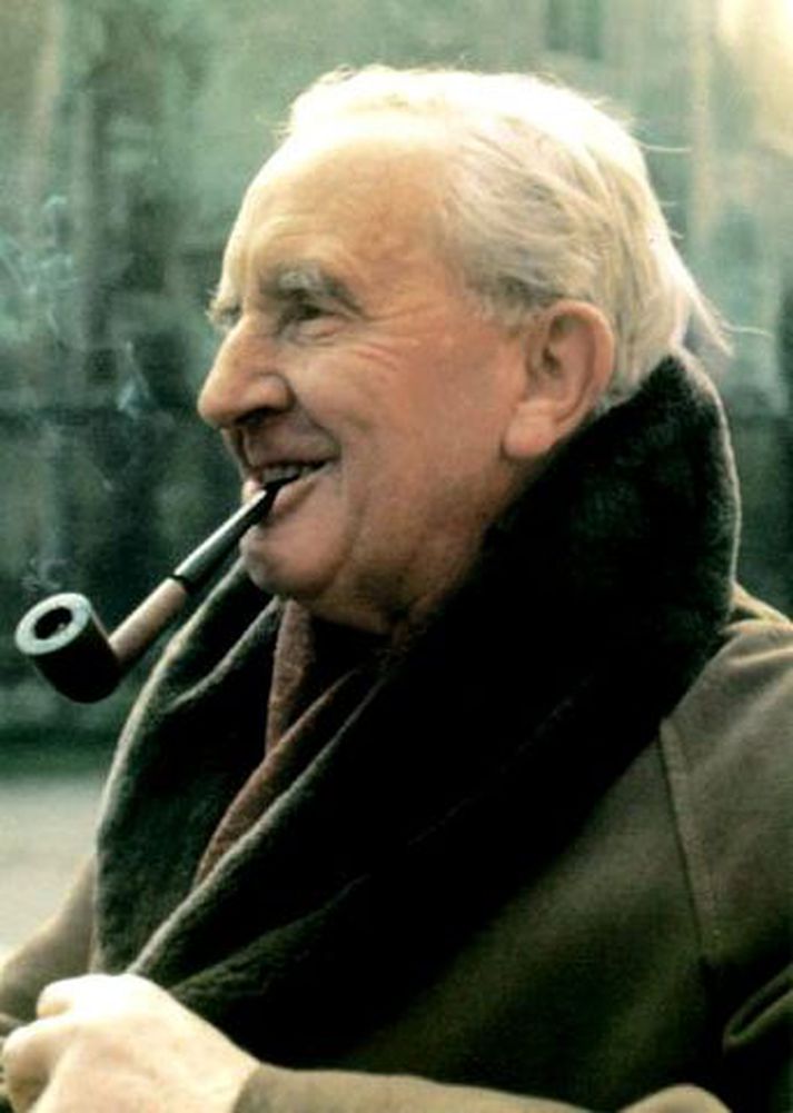 Rithöfundurinn J.R.R. Tolkien Christoper Tolkien fullkláraði sögu föður síns sem kemur út á næsta ári.