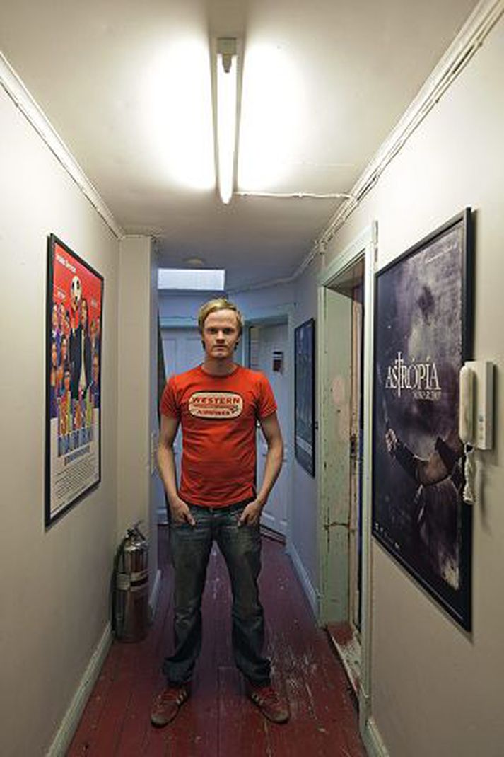 Arnór Pálmi leikstýrir þáttaröðinni Hæ gosi sem verður sýnd á Skjá einum í haust