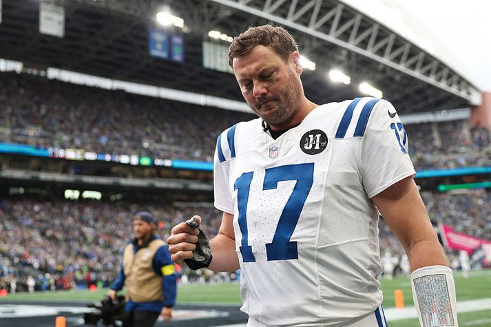 Tíu barna faðirinn og afinn Philip Rivers gengur svekktur af velli í nótt.