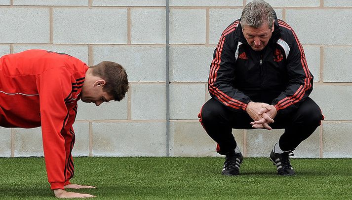 Steven Gerrard og Roy Hodgson.