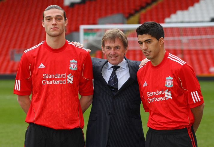 Carroll og Suarez með Dalglish.