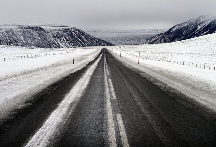 Þessi mynd var tekin í Vatnsskarði þegar aðstæður voru skaplegri en í kvöld.