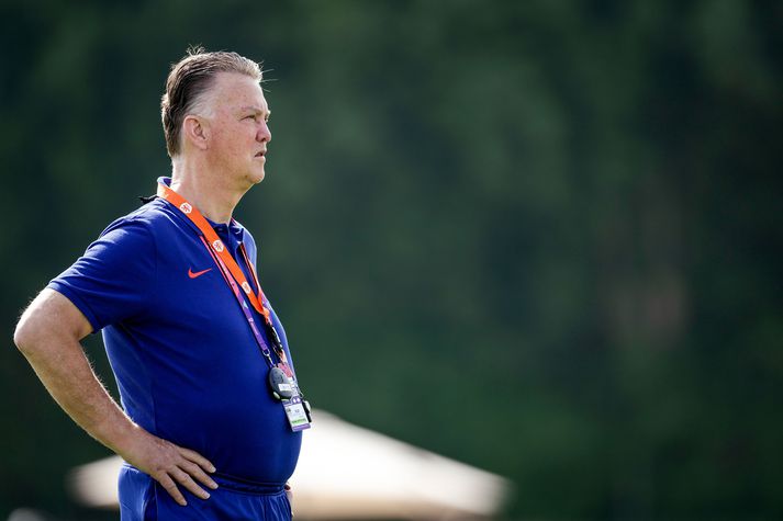 Louis Van Gaal er búinn að vera í vandræðum fyrir leikinn í dag.