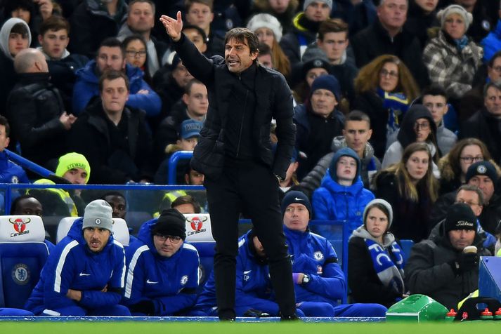 Antonio Conte á hliðarlínunni á Stamford Bridge