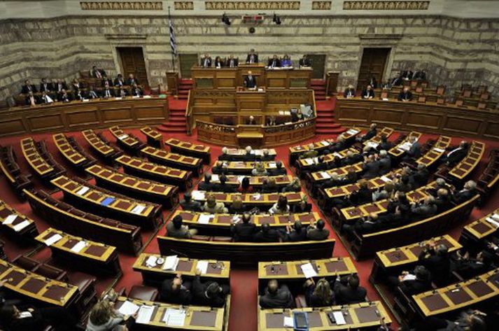 George Papandreou, forsætisráðherra Grikklands, flytur gríska þinginu boðskap sinn.