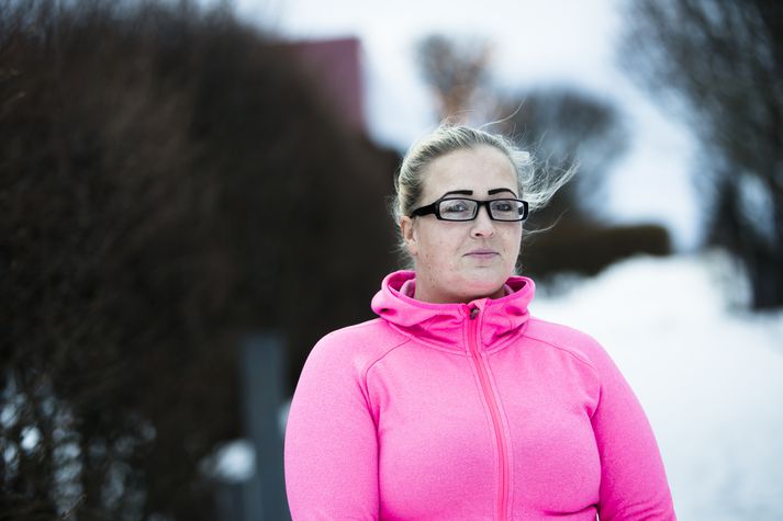 Valdís Ósk Valsdóttir segist ekki vita hvers vegna dóttur hennar líði illa. Hún gæti hafa orðið fyrir áfalli sem Valdís viti ekki af en henni reynist erfitt að fá hana til að opna sig.