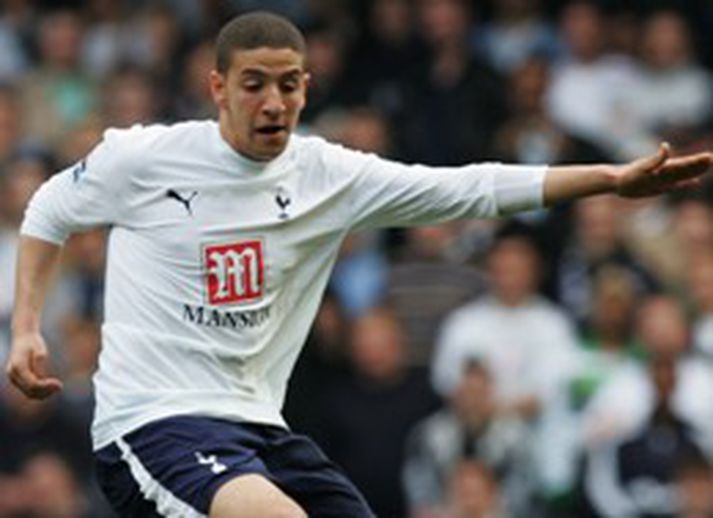 Taarabt hefur vakið athygli fyrir lipra takta hjá Tottenham