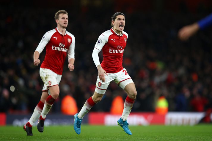 Hector Bellerin fagnar jöfnunarmarkim sínu.