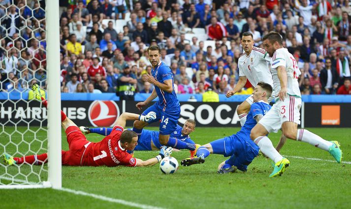 Hér munaði litlu í leik Íslands og Ungverjalands á Stade Velodrome leikvanginum í Marseille þegar þjóðirnar mættust þar á EM sumarið 2016.