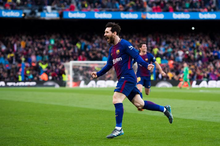 Messi fagnar marki sínu í dag.