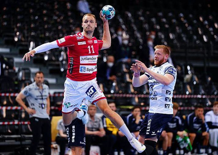Lukas Sandel og félagar eru komnir í undanúrslitin.