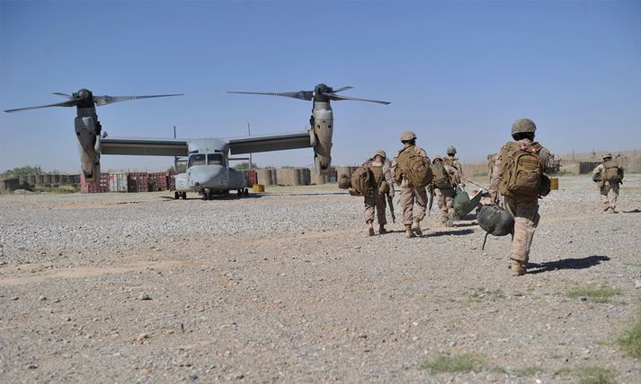 Meðal annars notast björgunarsveitirnar við V-22 Osprey vélar sem bæði fljúga eins og flugvélar og þyrlur.