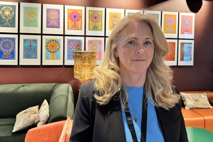 Magnea Þórey Hjálmarsdóttir er eigandi og hótelstjóri Skálds. Hún er gríðarlega reynslumikil í hótelbransanum. 