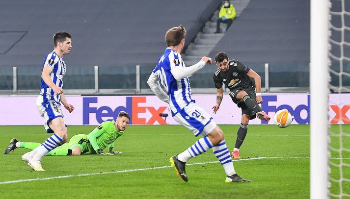 Bruno skorar fyrra mark sitt í 4-0 sigri Man United á Real Sociedad í gærkvöld.