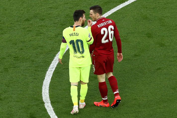 Lionel Messi var skiljanlega mjög ósáttur með framkomu Andy Robertson.