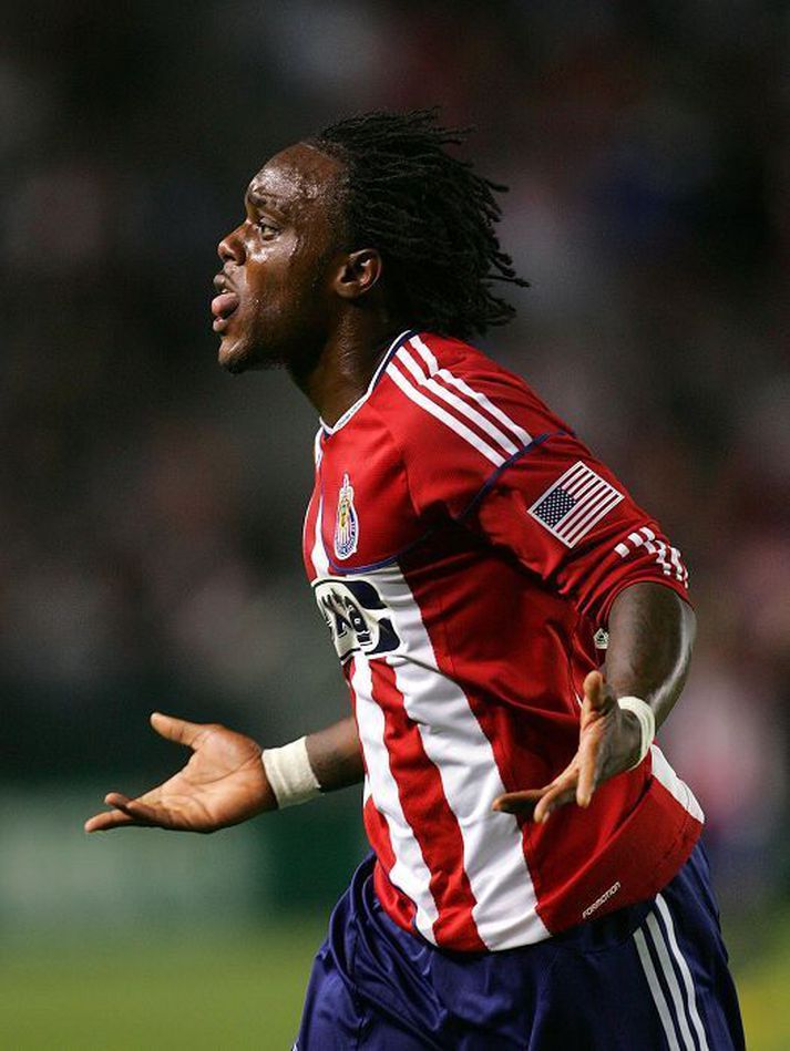 Chuck spilaði á sínum tíma með Chivas í MLS-deildinni. Í dag njóta Þórsarar góðs af framherjanum markheppna.