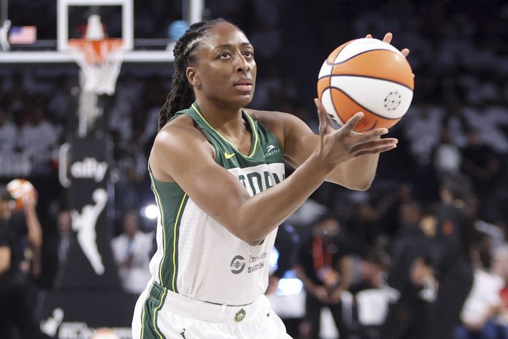Nneka Ogwumike átti mjög gott tímabil með Seattle Storm á þessu ári og skoraði yfir átján stig í leik.