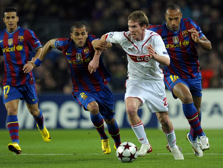 Aliaksandr Hleb í leik með Stuttgart á móti Barcelona á síðustu leiktíð.