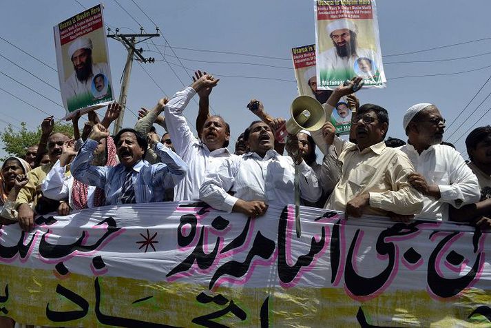 Vígi Osama bin Laden hefur verið mótmælt víða. Hér mótmælir hópur manna í Multan í Pakistan.
Nordicphotos/AP