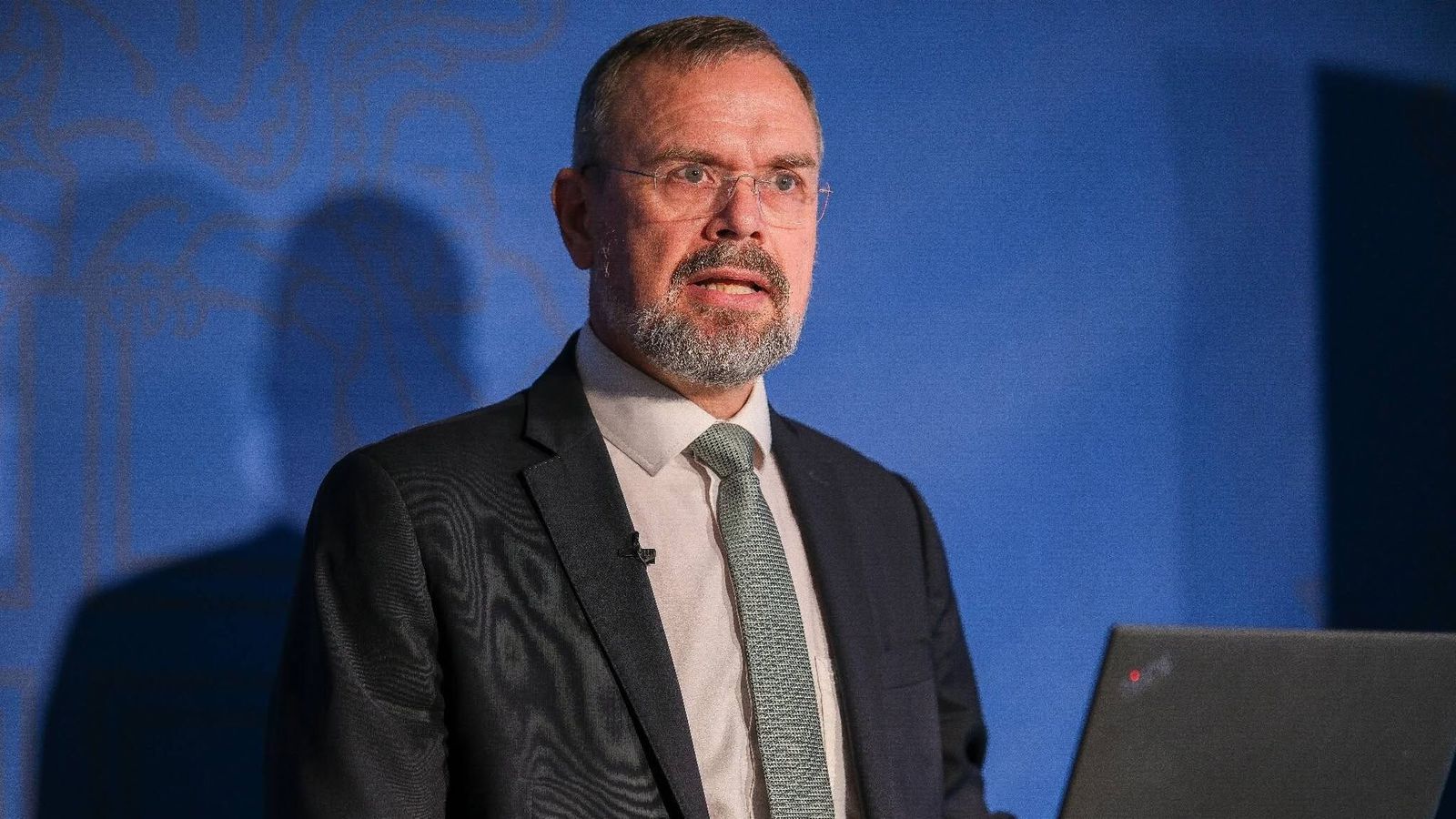 Bankaskattur hækkaður um 75 prósent