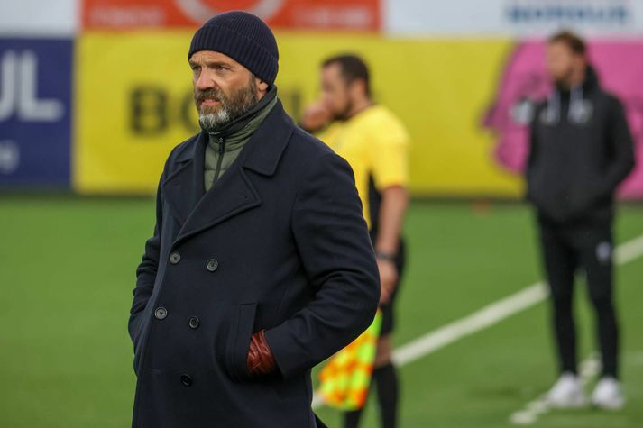 Arnar Gunnlaugsson á hliðarlínunni í leik kvöldsins.