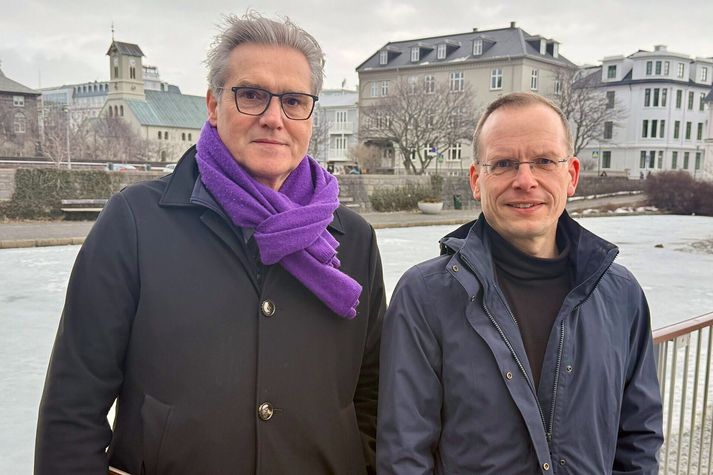 Robert Howe, forstjóri Bremenports, og Lars Stimmler, yfirmaður alþjóðaverkefna Bremenports.