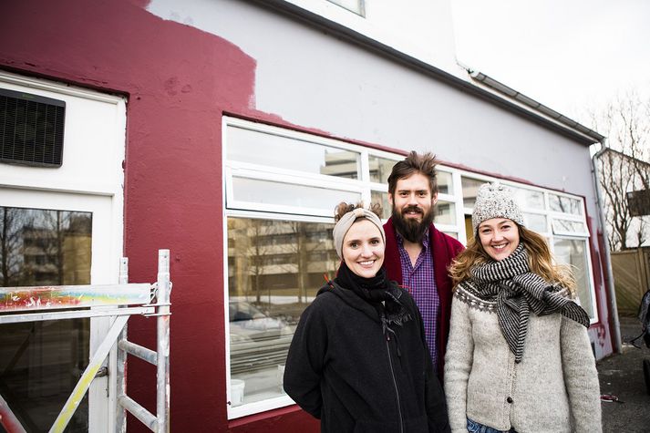 Martina Vigdís Nardini, Jón Helgi Sen Erlendsson og Rakel Eva Sævarsdóttir eru fólkið á bak við Borðið.